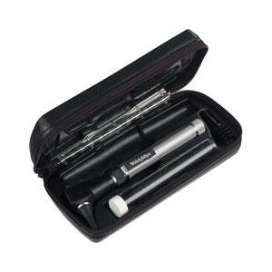 Welch Allyn 2.5V Halogen PocketScope w / AA Battery Handle & Hard Case